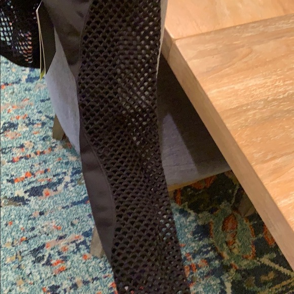 NUX stretch long sleeve crop top - Picture 4 of 5